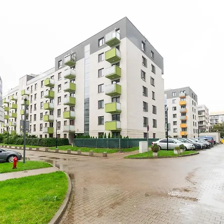 Apartment Feels Like Premium By Bookinghost