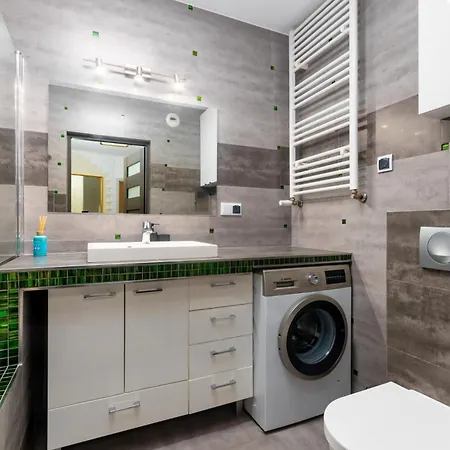 Feels Like Premium By Bookinghost *