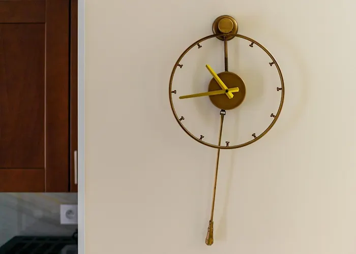 Feels Like Premium By Bookinghost Apartment